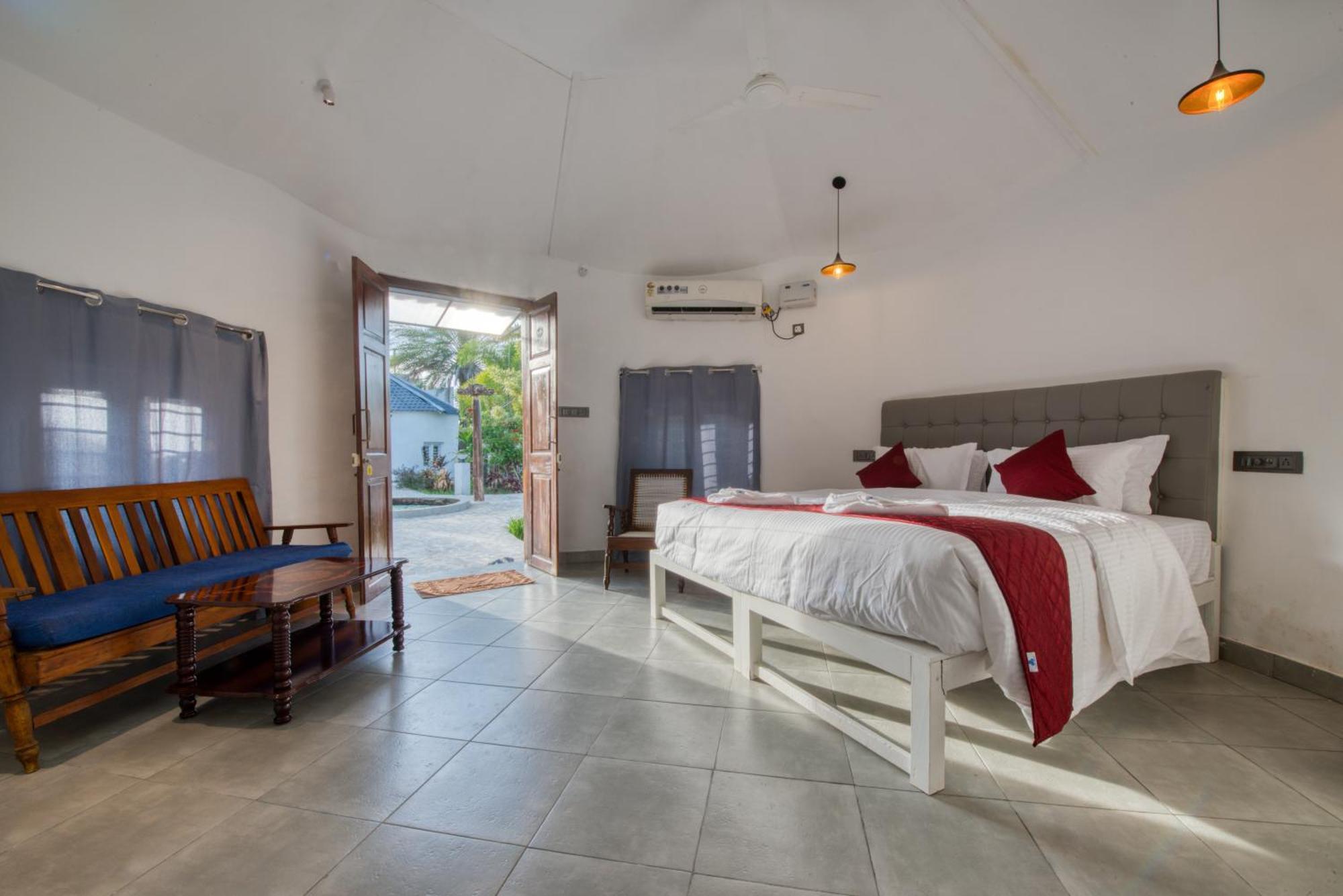 Le Epic Resort Virampattinam Экстерьер фото