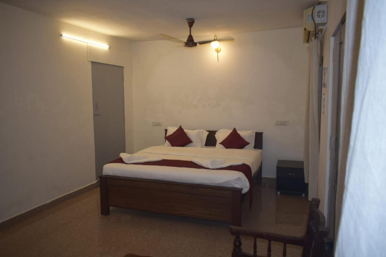 Le Epic Resort Virampattinam Экстерьер фото